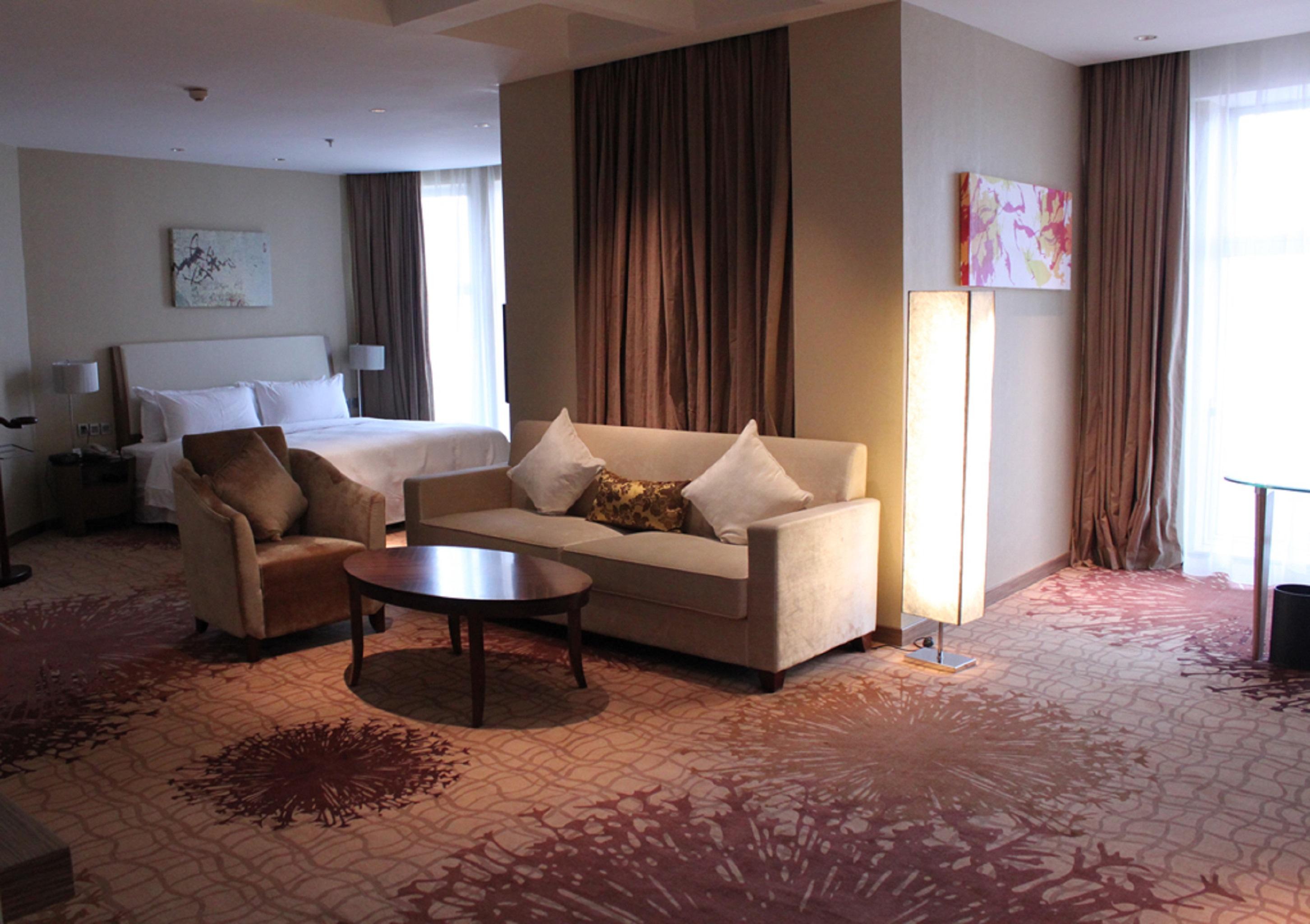 Four Points By Sheraton Qingdao, Chengyang Exterior photo