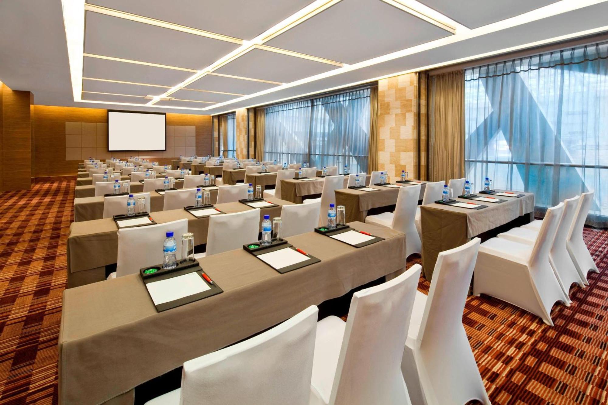 Four Points By Sheraton Qingdao, Chengyang Exterior photo