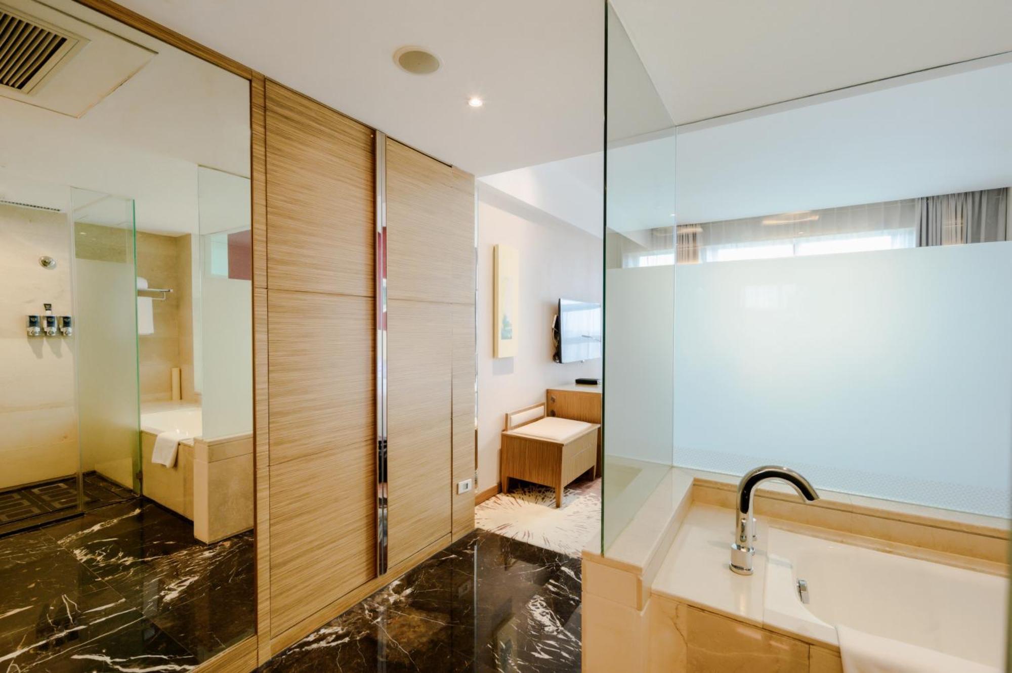 Four Points By Sheraton Qingdao, Chengyang Exterior photo
