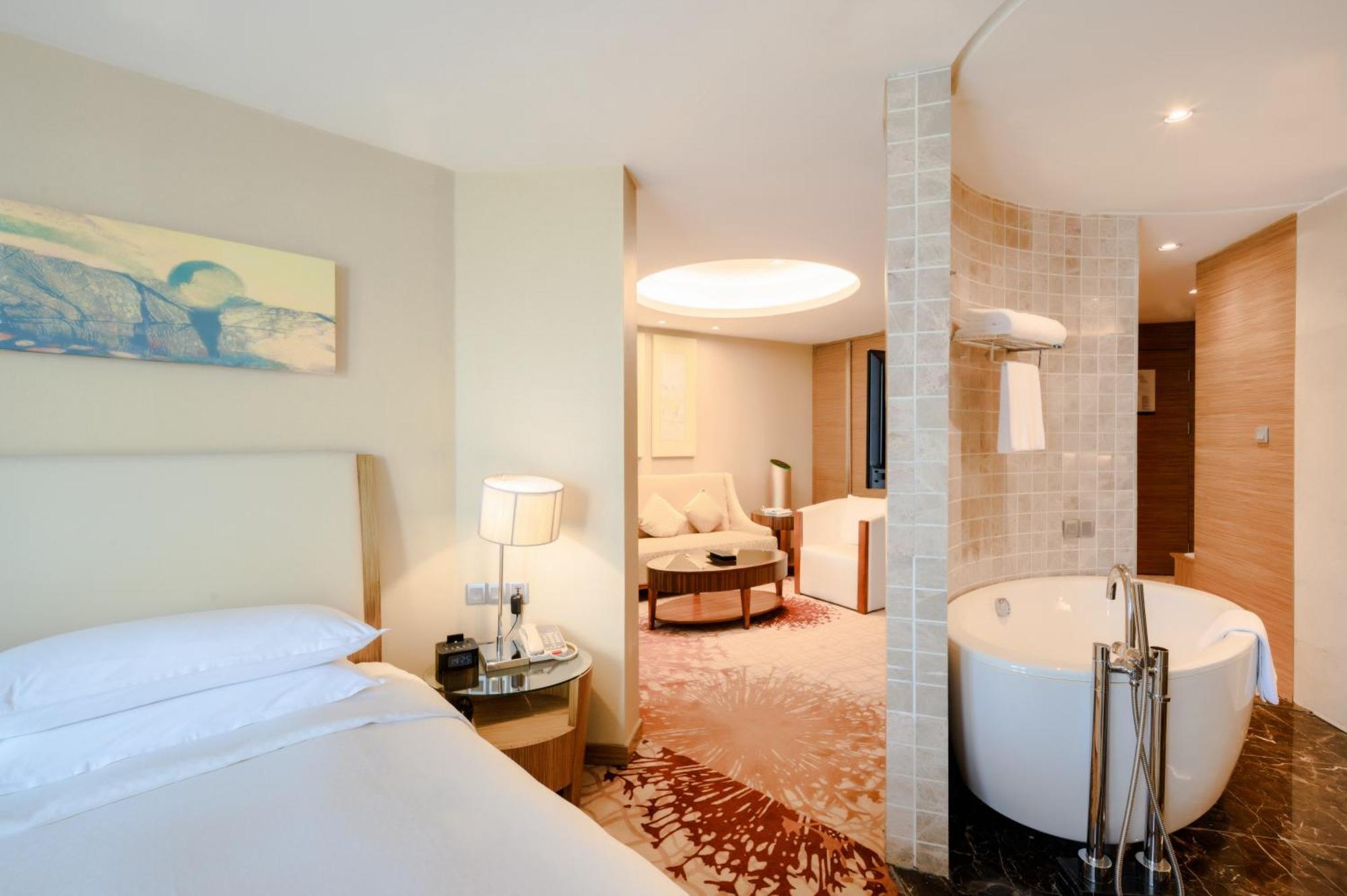 Four Points By Sheraton Qingdao, Chengyang Exterior photo